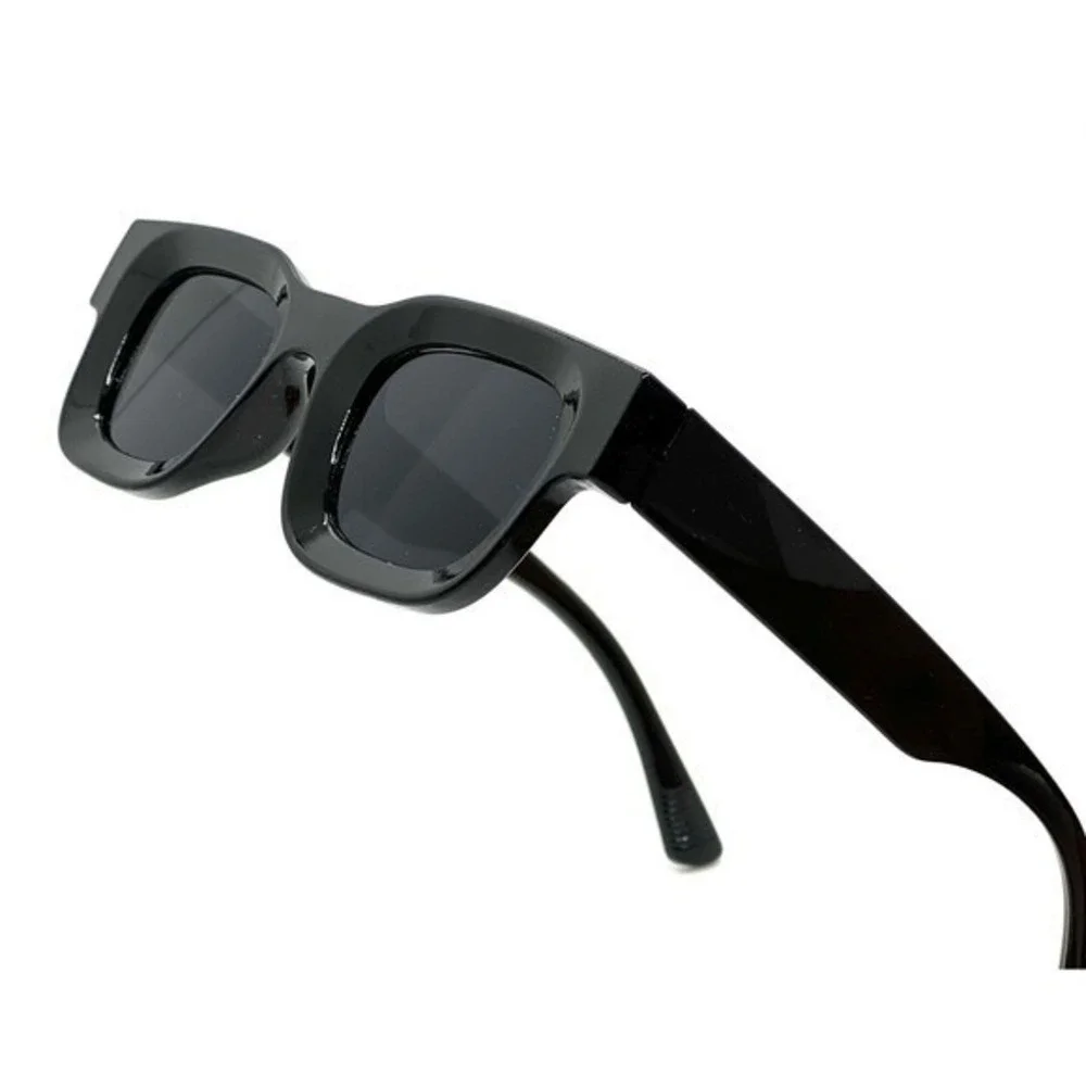N/A sleek black